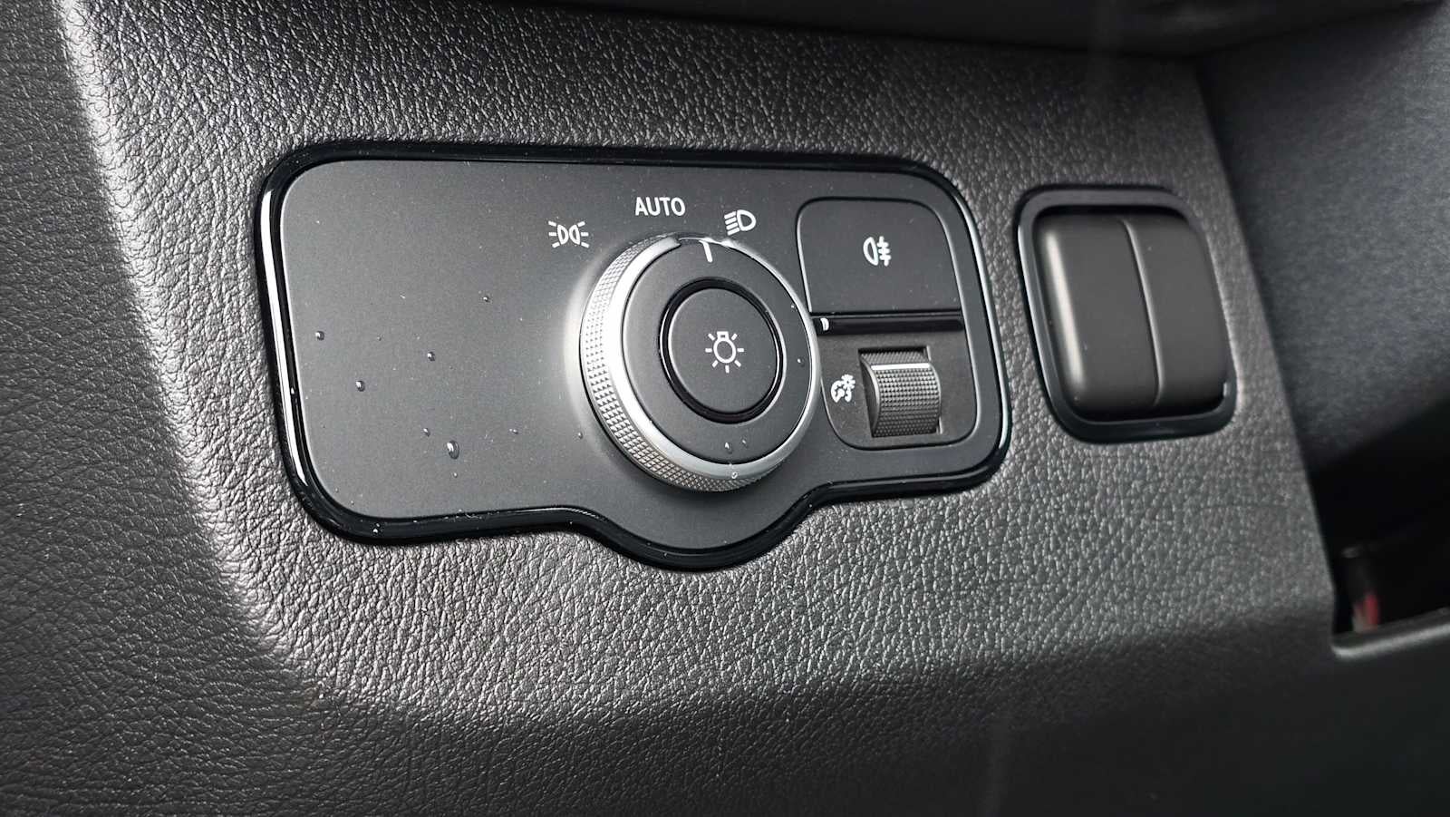 2025 Mercedes-Benz Sprinter Cargo Van 2500 Standard Roof I4 Diesel HO 144" AWD