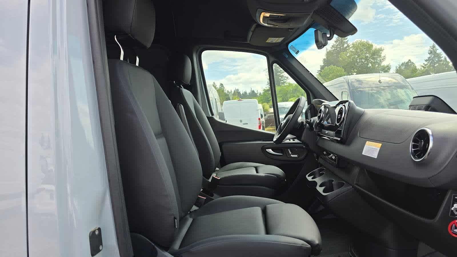 2025 Mercedes-Benz Sprinter Cargo Van 2500 Standard Roof I4 Diesel HO 144 AWD
