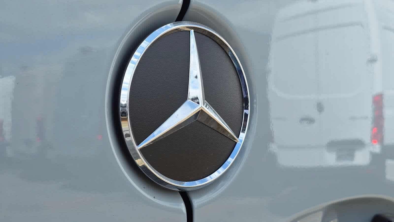 2025 Mercedes-Benz Sprinter Cargo Van 2500 Standard Roof I4 Diesel HO 144 AWD