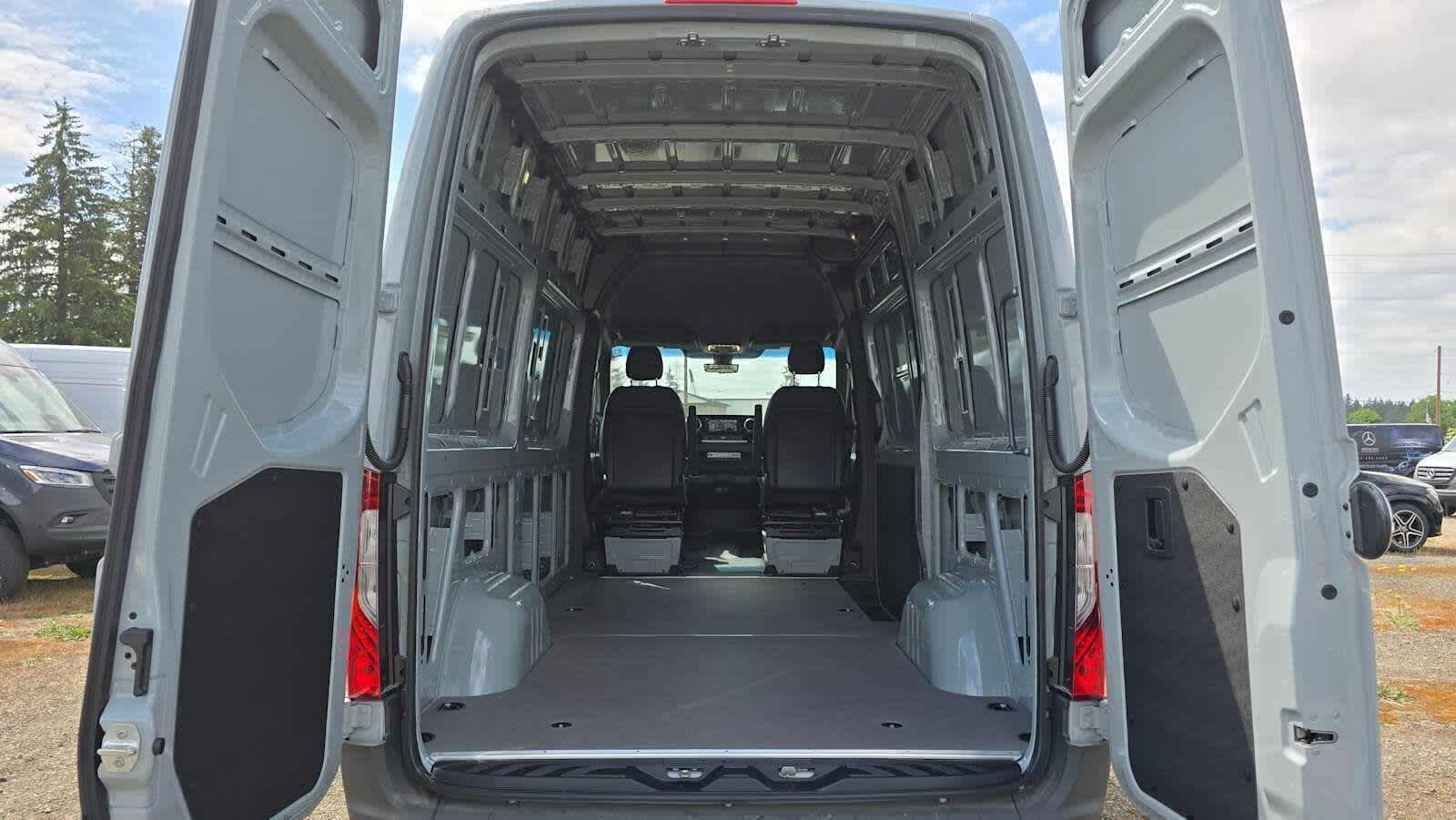 2025 Mercedes-Benz Sprinter Cargo Van 2500 Standard Roof I4 Diesel HO 144 AWD