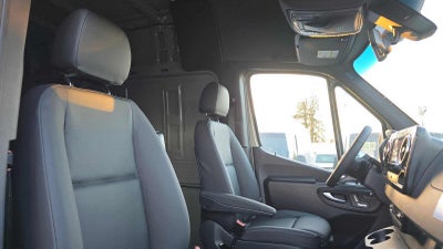 2026 Mercedes-Benz Sprinter 2500 Standard Roof I4 Diesel HO 144" AWD