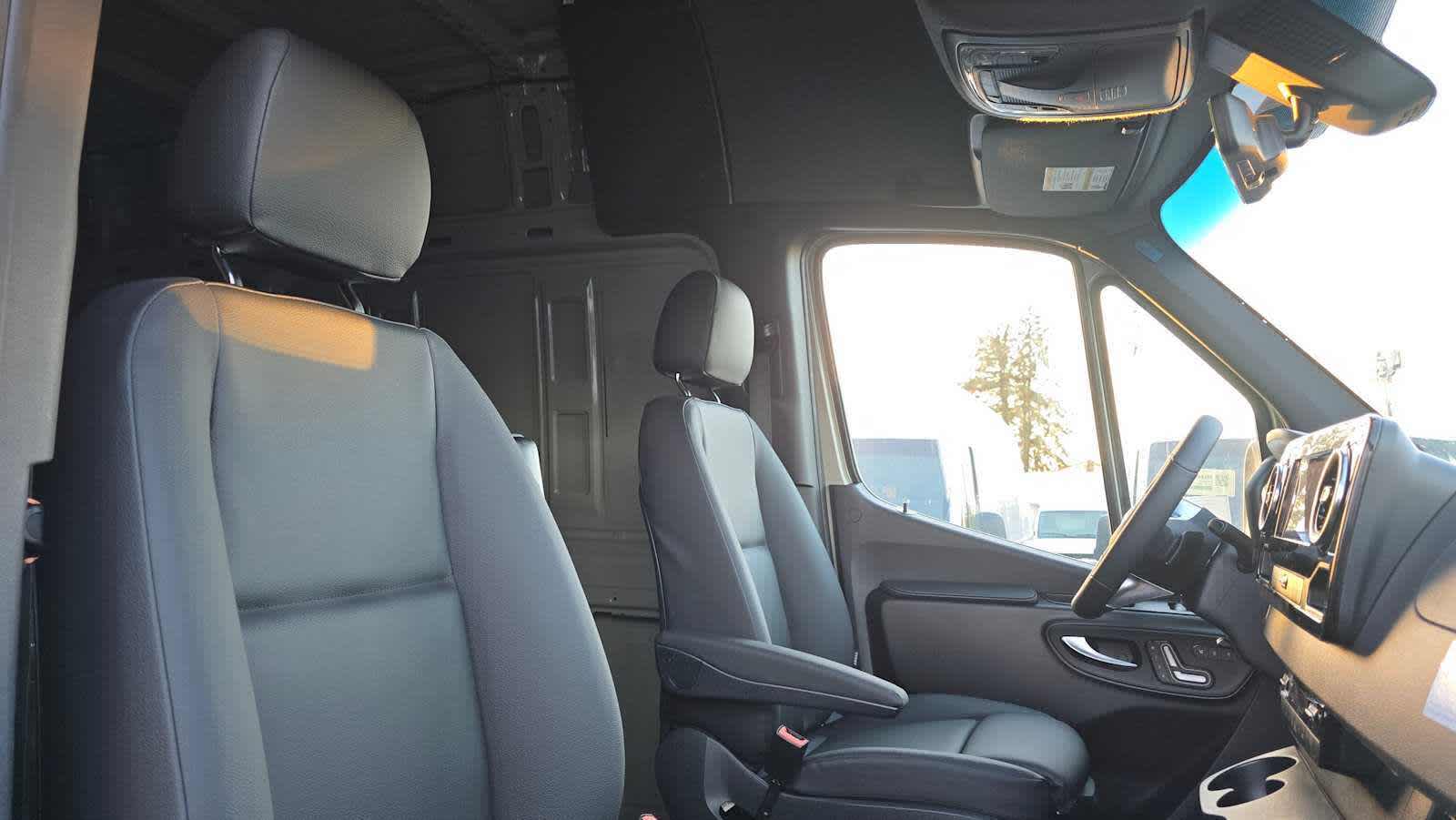 2026 Mercedes-Benz Sprinter 2500 Standard Roof I4 Diesel HO 144" AWD