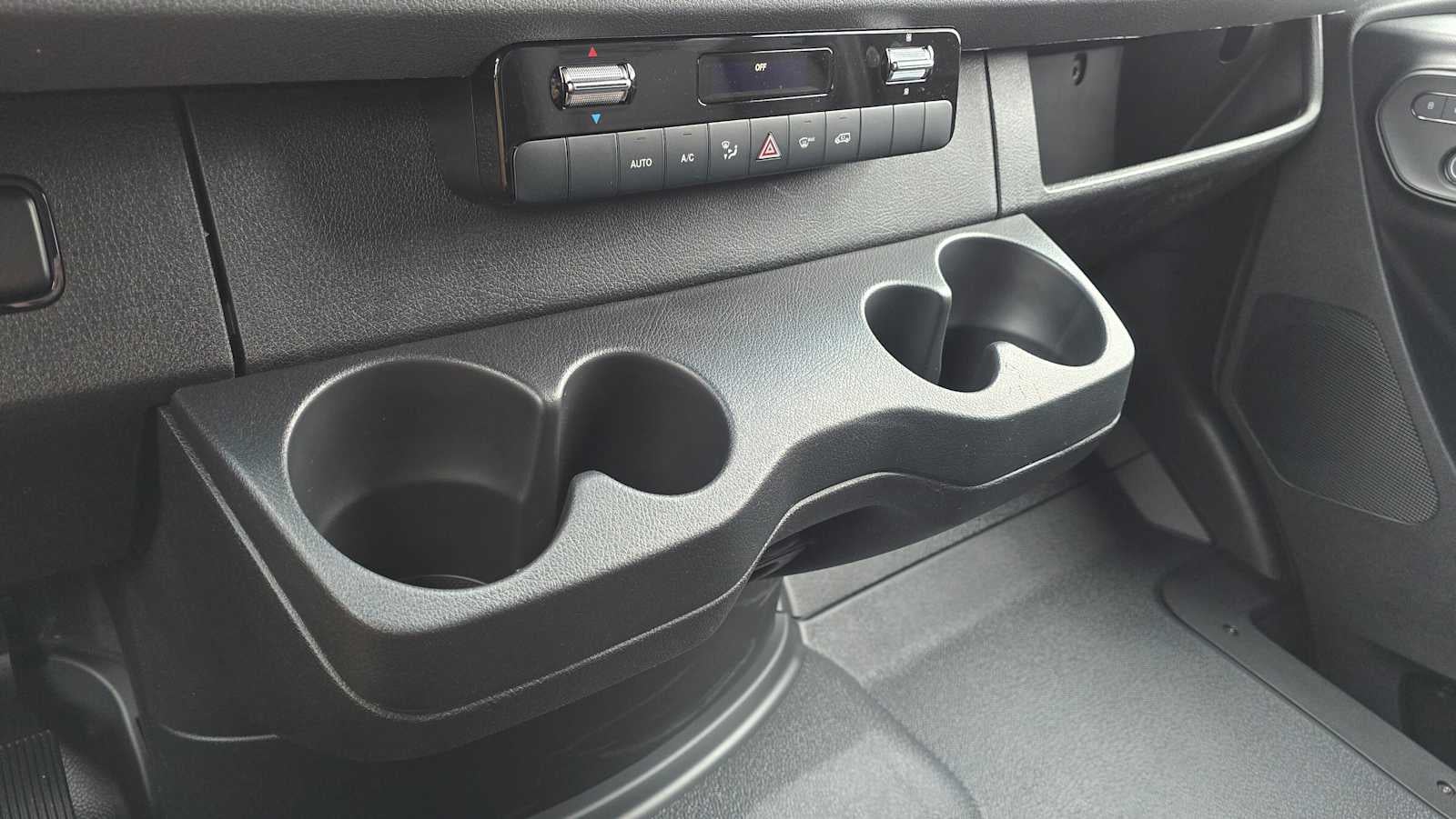 2026 Mercedes-Benz Sprinter 2500 Standard Roof I4 Diesel HO 144" AWD