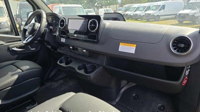 2026 Mercedes-Benz Sprinter 2500 Standard Roof I4 Diesel HO 144 AWD