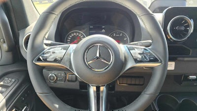 2026 Mercedes-Benz Sprinter 2500 Standard Roof I4 Diesel HO 144 AWD