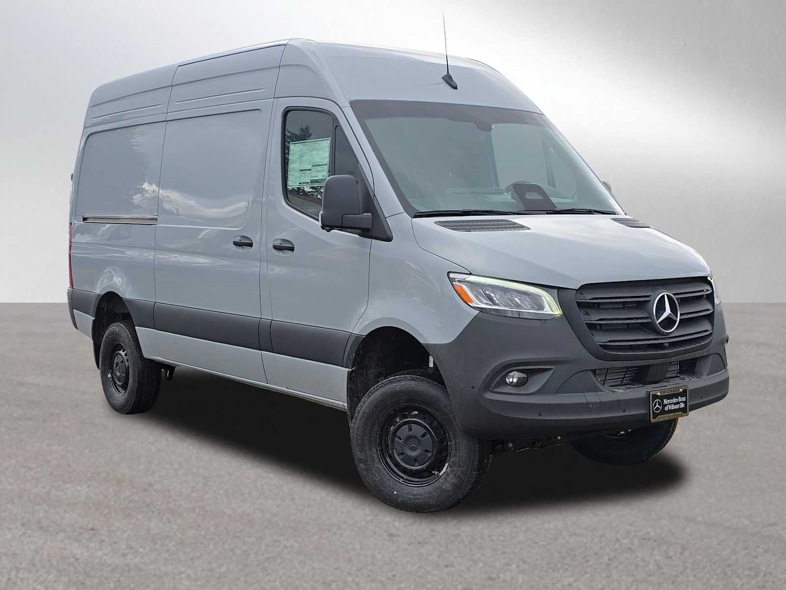 2026 Mercedes-Benz Sprinter 2500 Standard Roof I4 Diesel HO 144" AWD