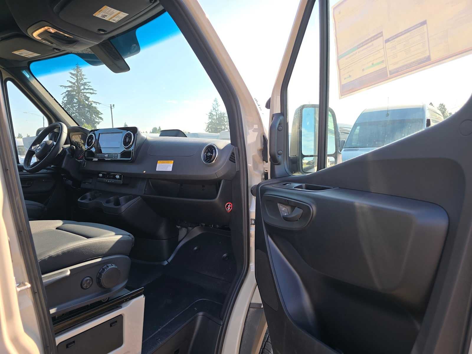 2025 Mercedes-Benz Sprinter Cargo Van 2500 Standard Roof I4 Diesel HO 144 AWD