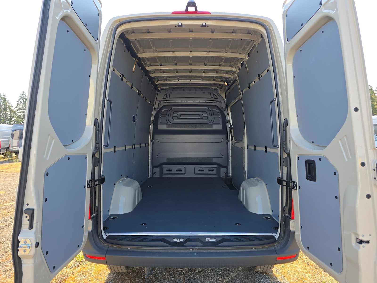 2025 Mercedes-Benz Sprinter Cargo Van 2500 Standard Roof I4 Diesel HO 144 AWD