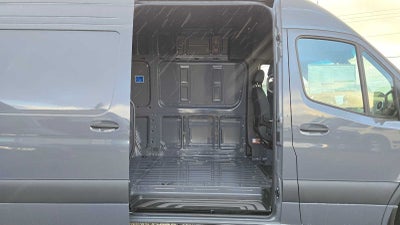 2026 Mercedes-Benz Sprinter 2500 Standard Roof I4 Diesel HO 144" AWD