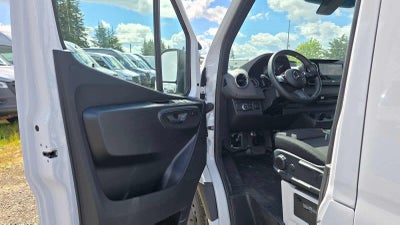 2025 Mercedes-Benz Sprinter Cargo Van 2500 High Roof I4 Diesel HO 170 RWD