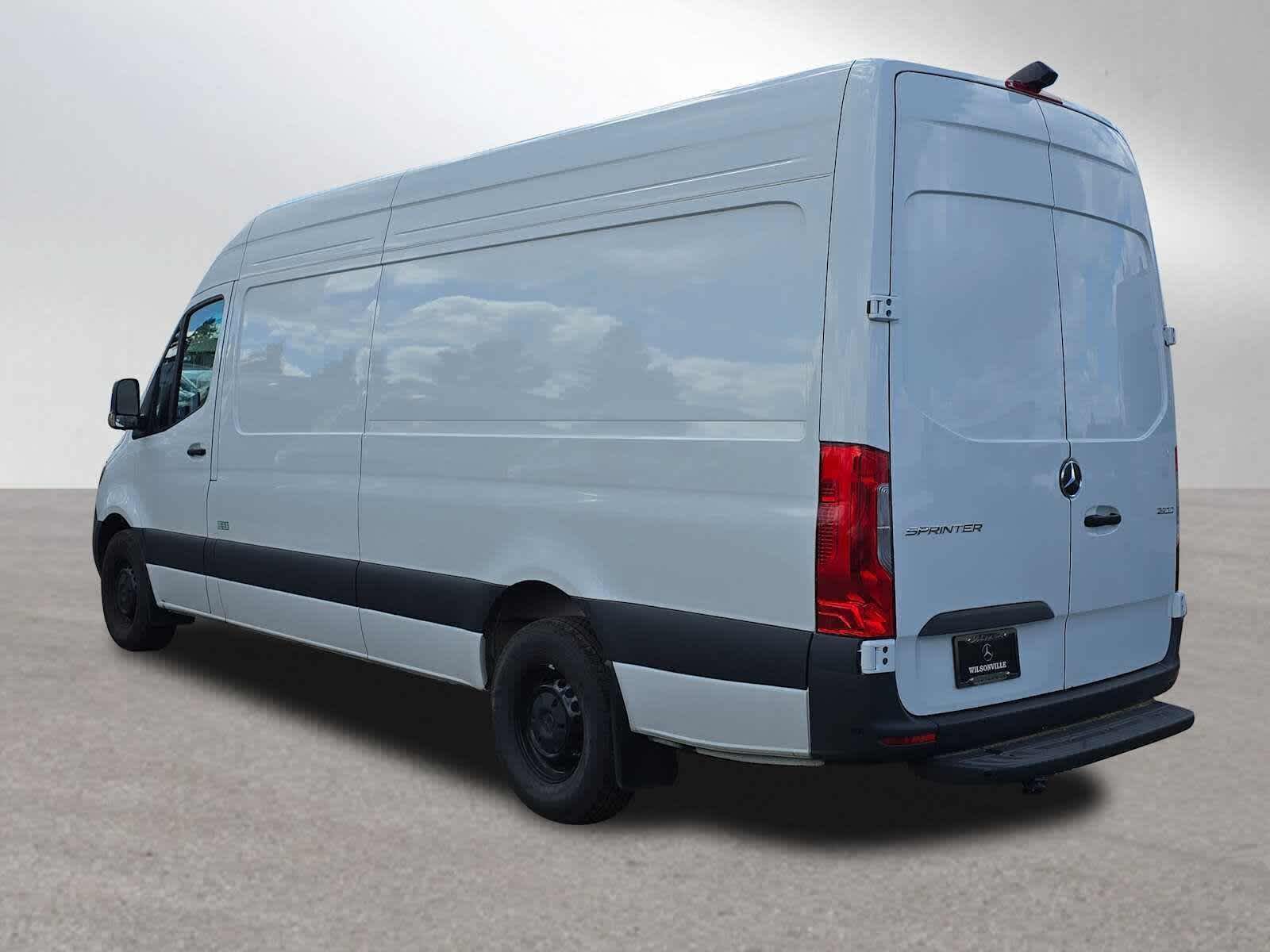 2025 Mercedes-Benz Sprinter Cargo Van 2500 High Roof I4 Diesel HO 170 RWD