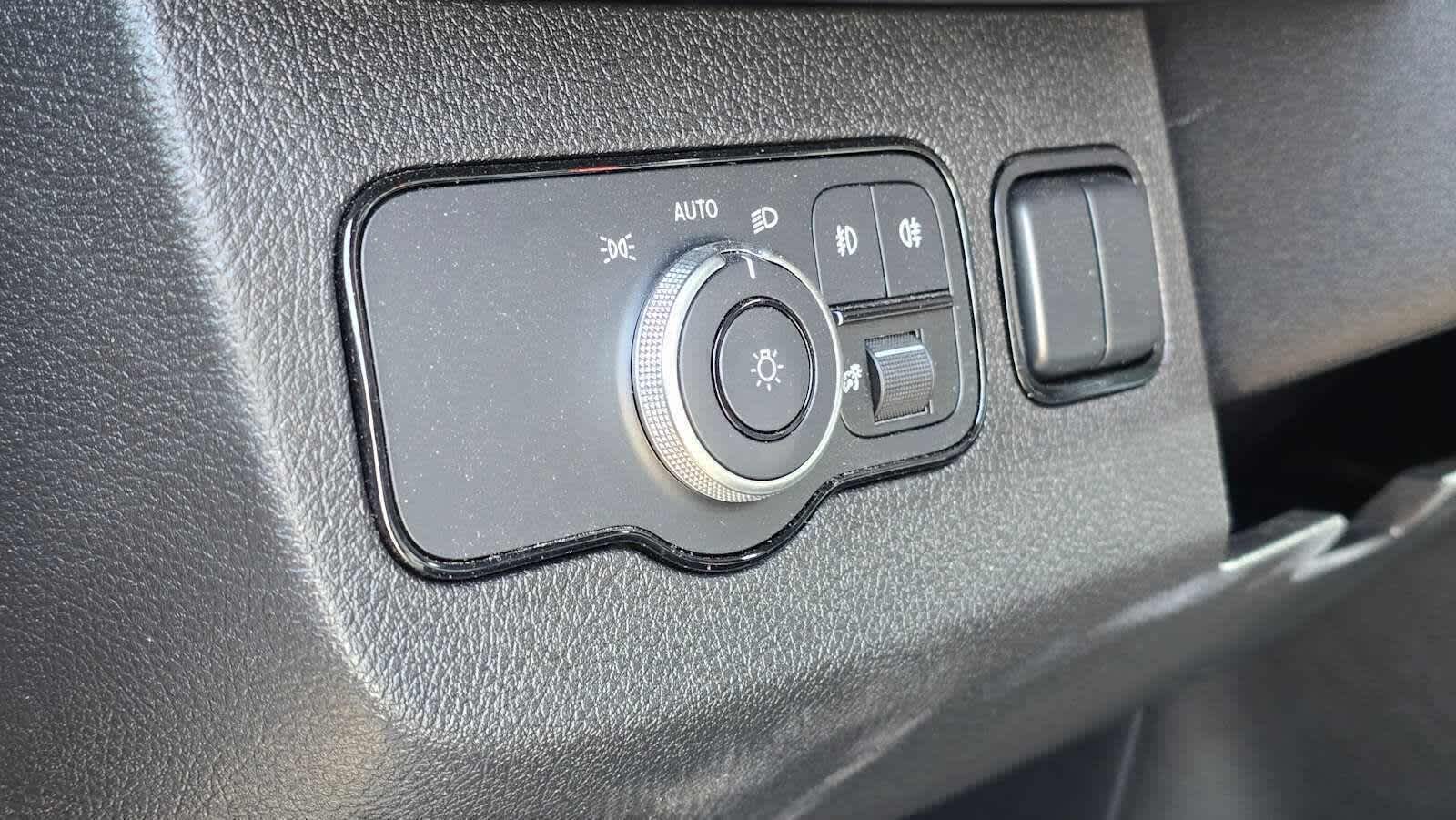 2025 Mercedes-Benz Sprinter Cargo Van 2500 High Roof I4 Diesel HO 170 RWD