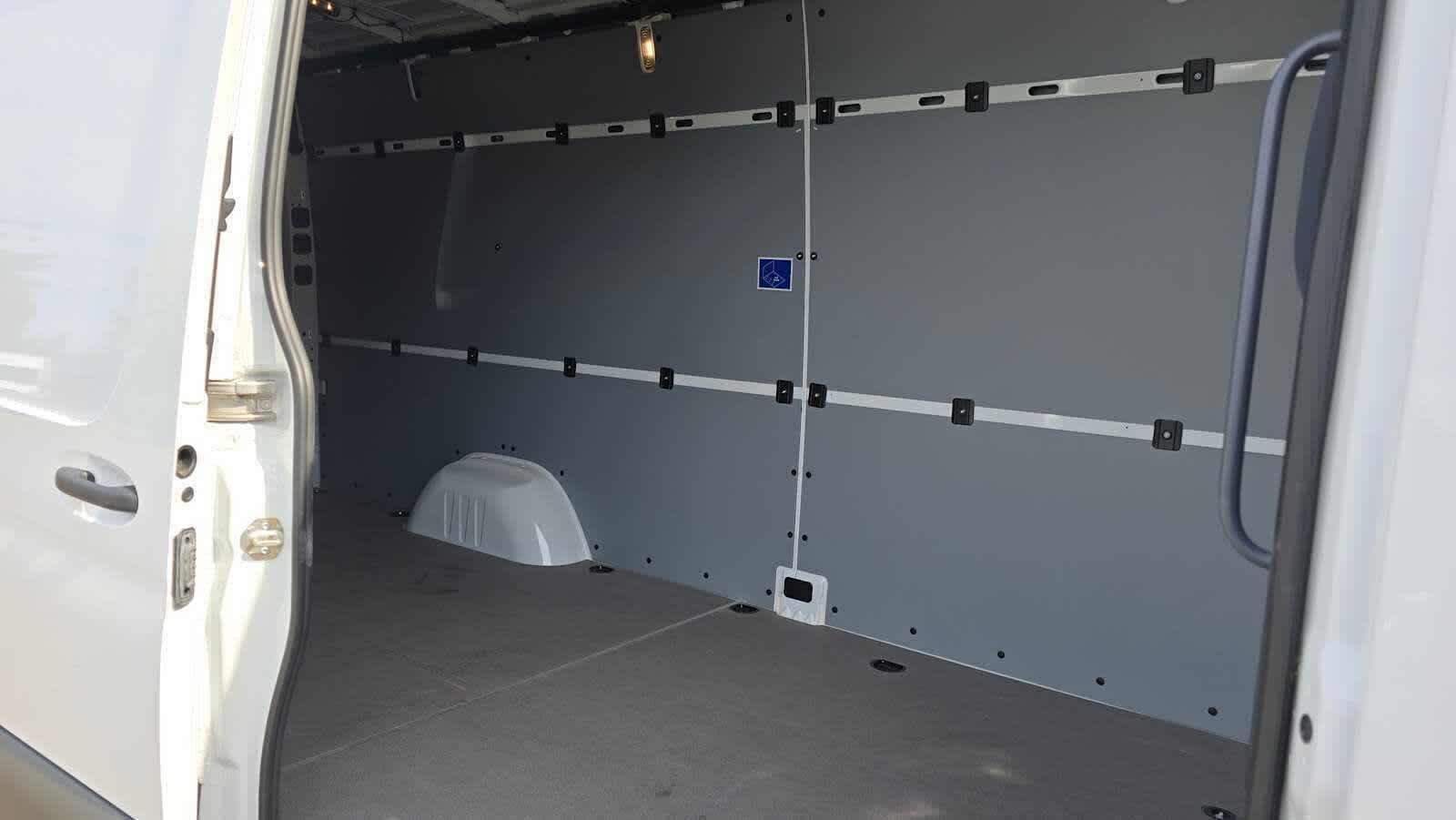 2025 Mercedes-Benz Sprinter Cargo Van 2500 High Roof I4 Diesel HO 170 RWD