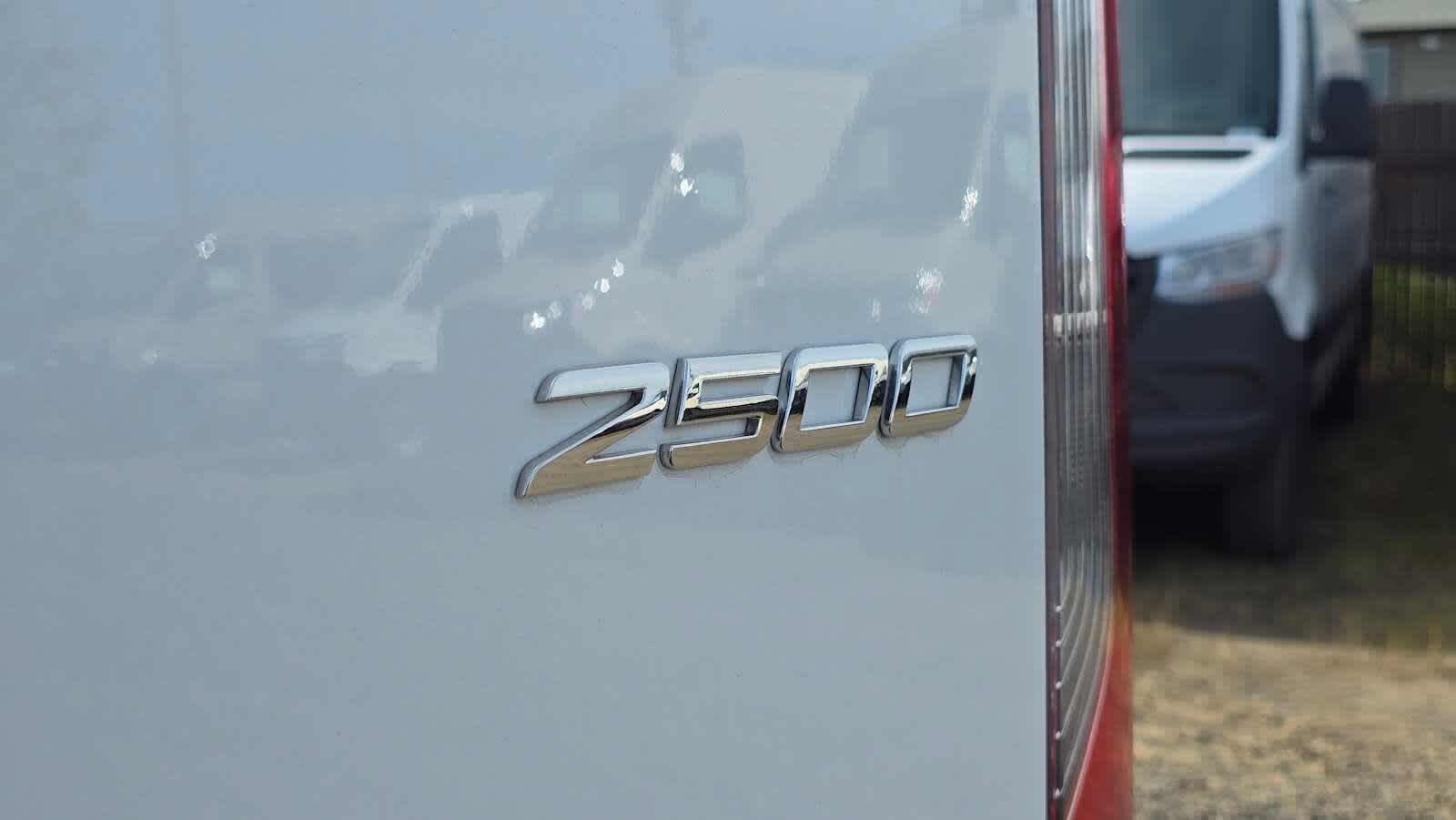 2025 Mercedes-Benz Sprinter Cargo Van 2500 High Roof I4 Diesel HO 170 RWD