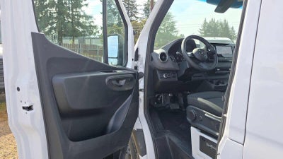 2025 Mercedes-Benz Sprinter Cargo Van 2500 High Roof I4 Diesel HO 170 RWD