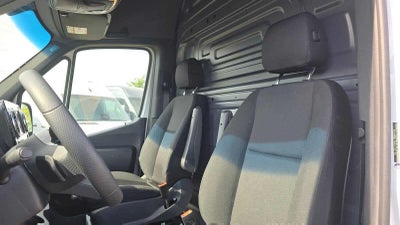 2025 Mercedes-Benz Sprinter Cargo Van 2500 High Roof I4 Diesel HO 170 RWD