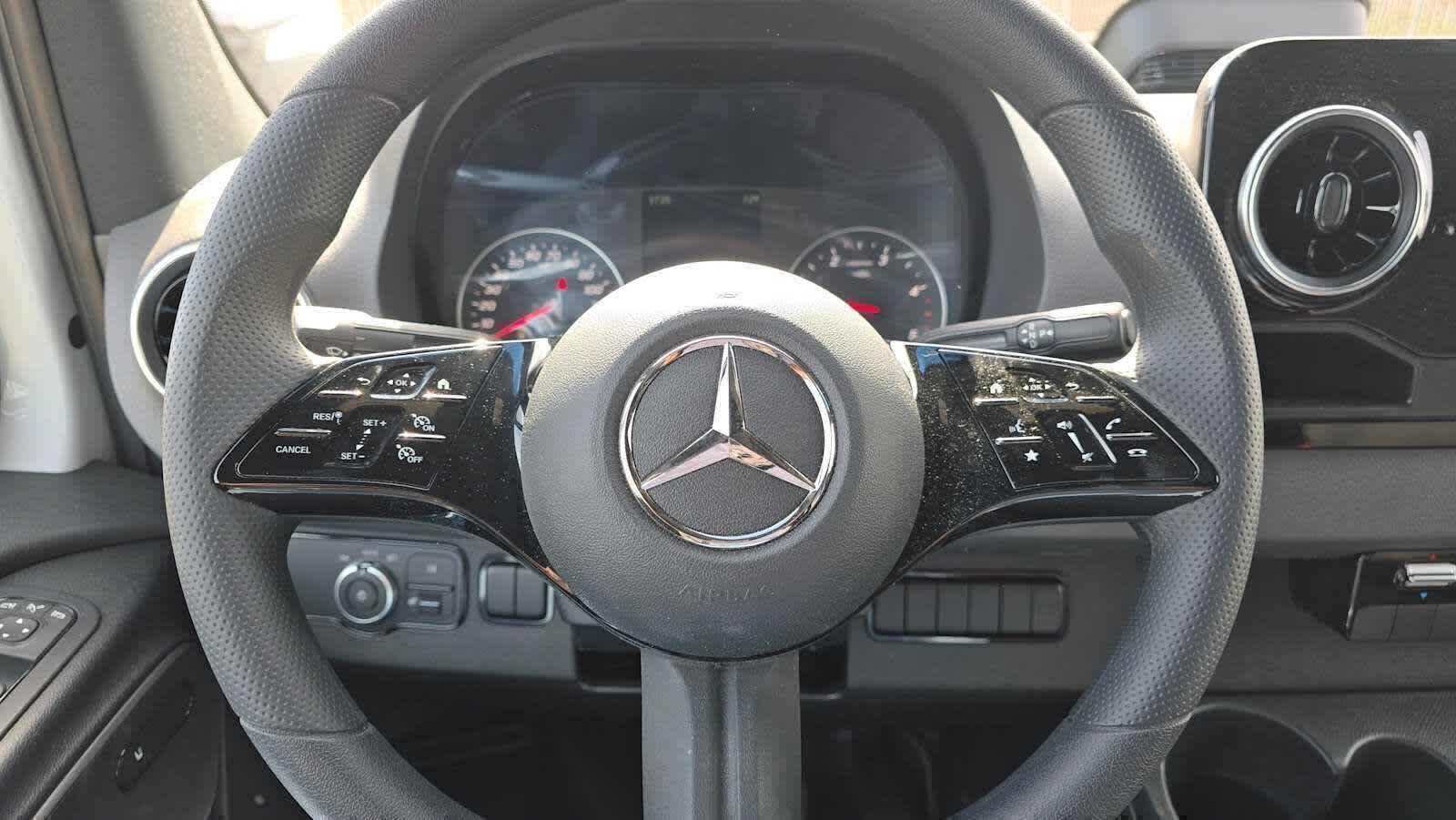 2025 Mercedes-Benz Sprinter Cargo Van 2500 High Roof I4 Diesel HO 170 RWD