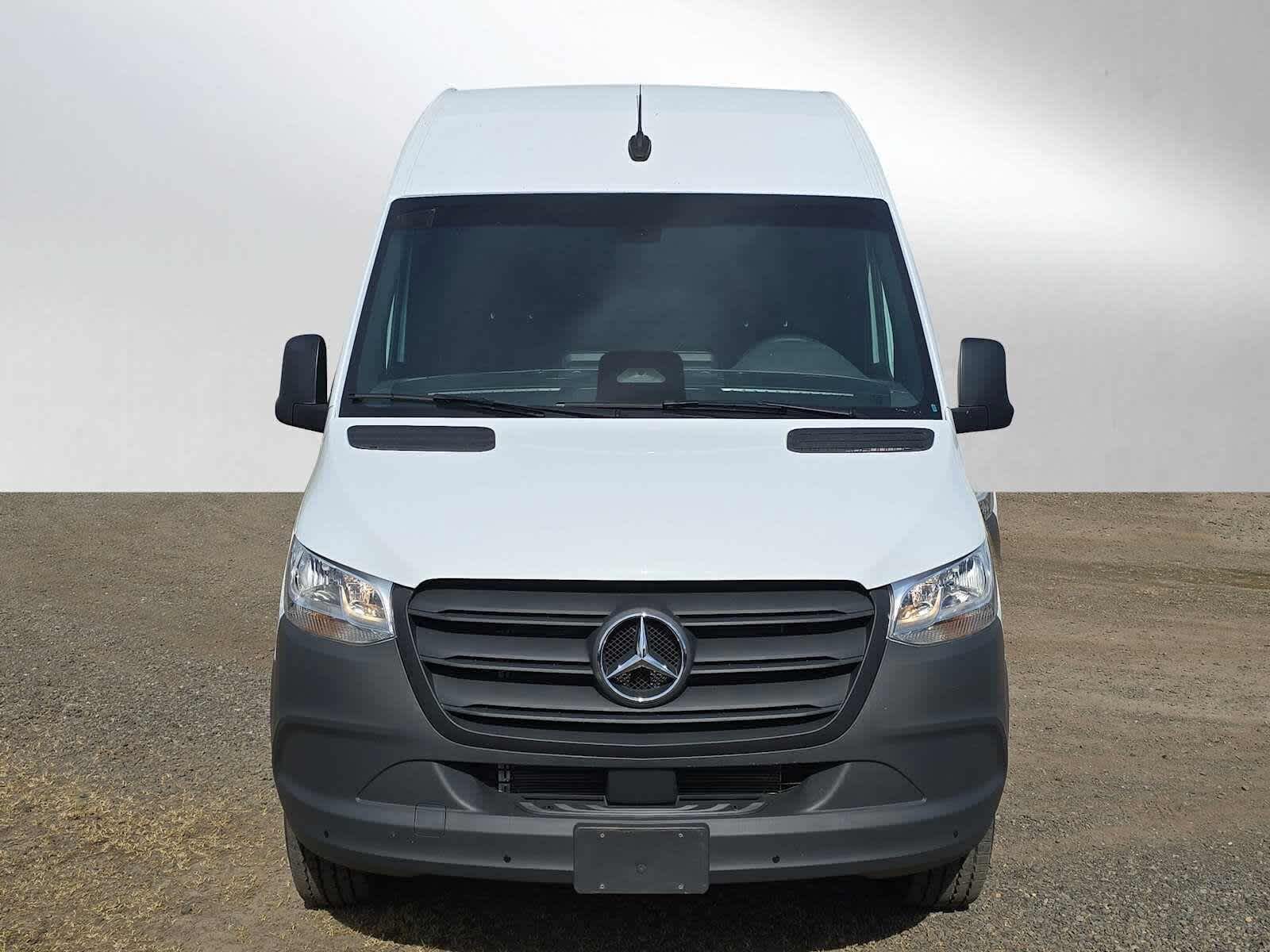 2025 Mercedes-Benz Sprinter Cargo Van 2500 High Roof I4 Diesel HO 170 RWD