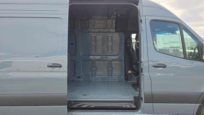 2026 Mercedes-Benz Sprinter 2500 High Roof I4 Diesel HO 170 AWD