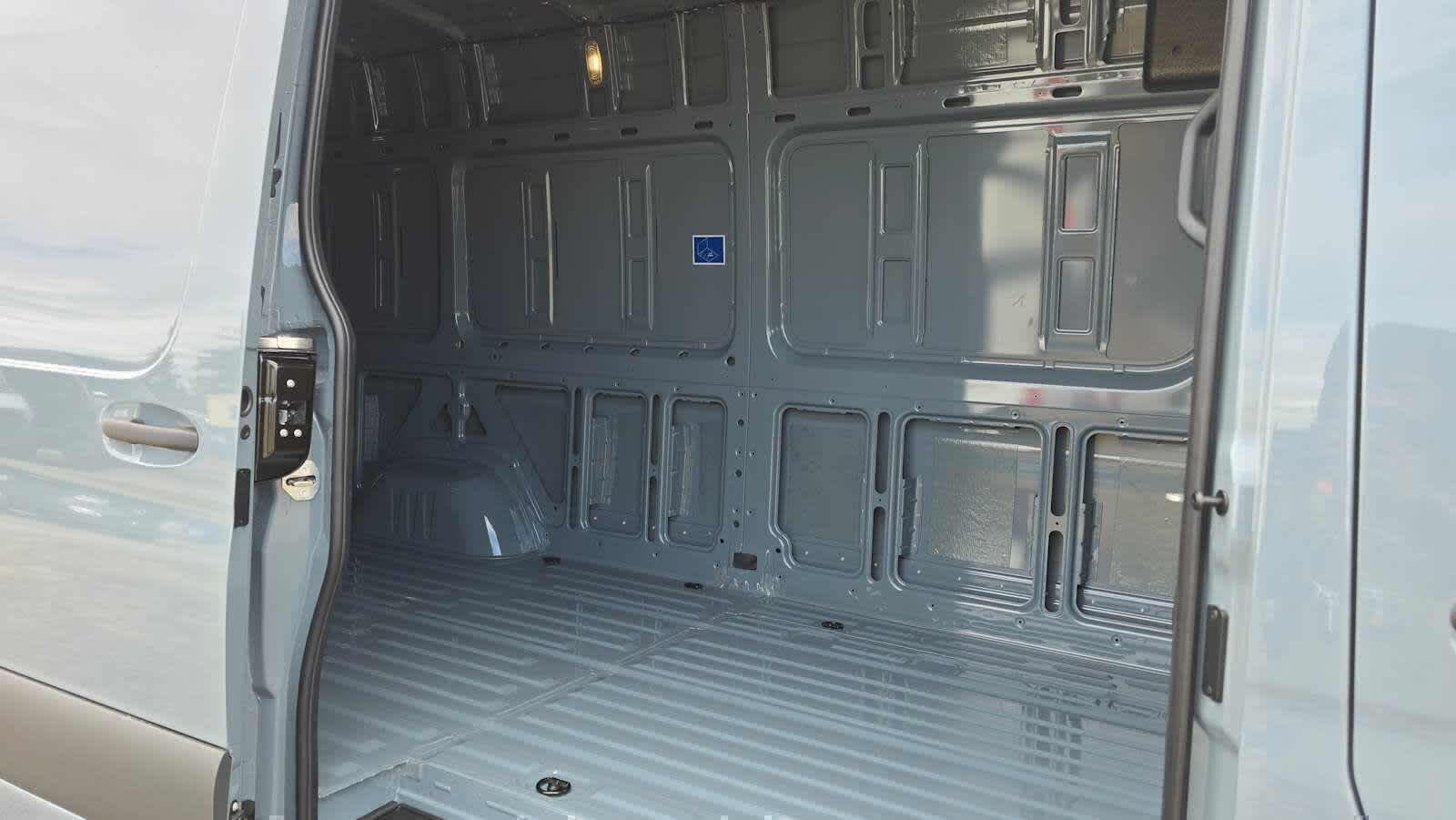 2026 Mercedes-Benz Sprinter 2500 High Roof I4 Diesel HO 170 AWD