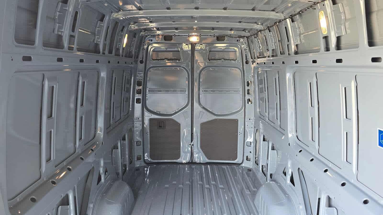 2026 Mercedes-Benz Sprinter 2500 High Roof I4 Diesel HO 170 AWD