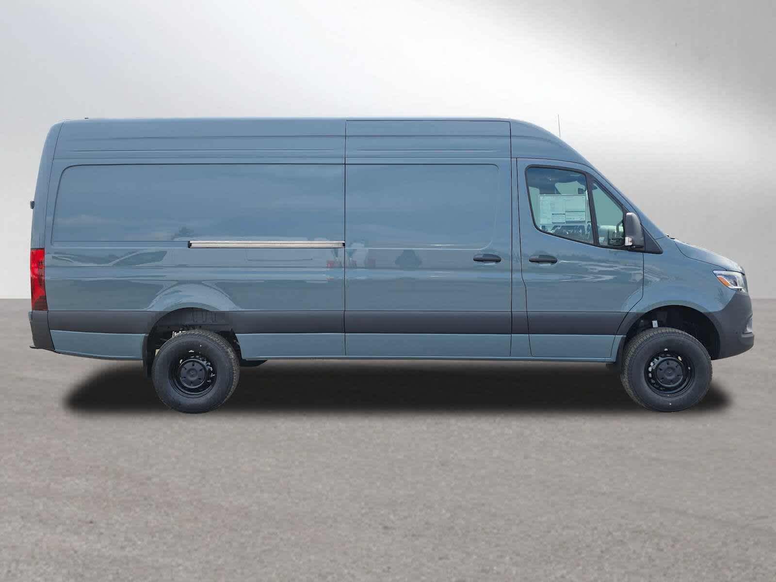 2026 Mercedes-Benz Sprinter 2500 High Roof I4 Diesel HO 170 AWD
