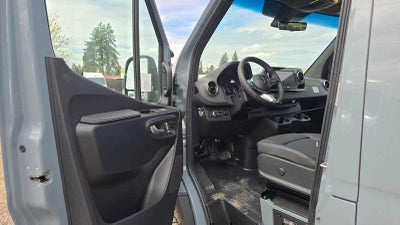 2026 Mercedes-Benz Sprinter 2500 High Roof I4 Diesel HO 170 AWD