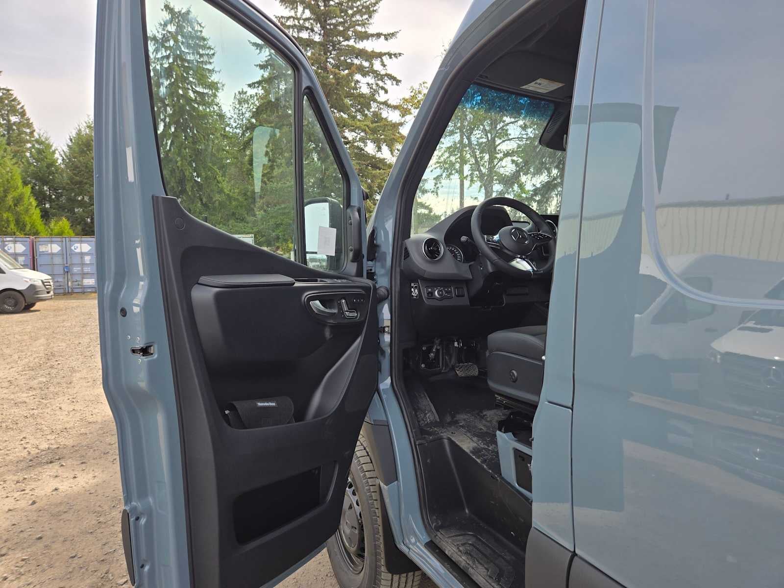 2026 Mercedes-Benz Sprinter Cargo 2500 High Roof I4 Diesel HO 170 AWD