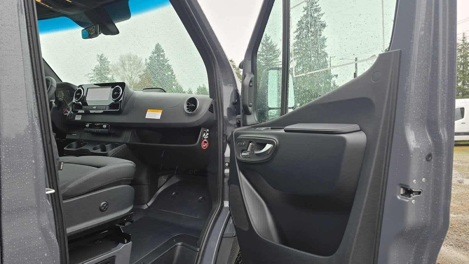 2026 Mercedes-Benz Sprinter 2500 High Roof I4 Diesel HO 170 AWD