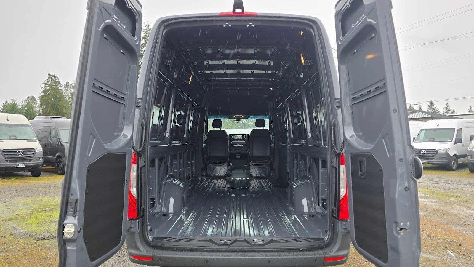 2026 Mercedes-Benz Sprinter 2500 High Roof I4 Diesel HO 170 AWD