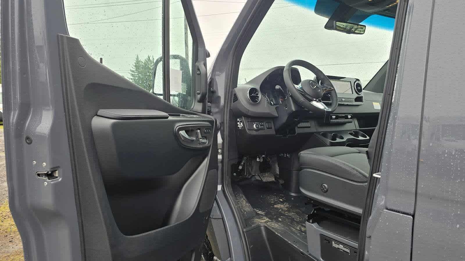 2026 Mercedes-Benz Sprinter 2500 High Roof I4 Diesel HO 170 AWD