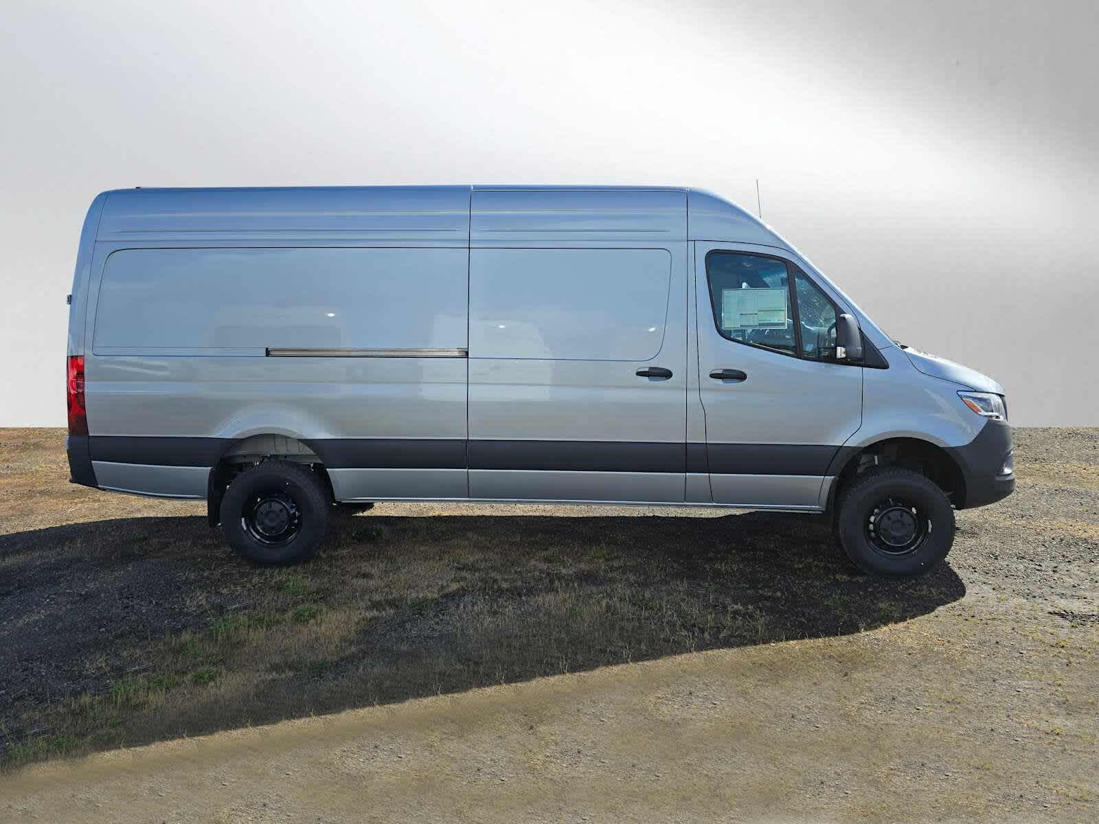 2026 Mercedes-Benz Sprinter 2500 High Roof I4 Diesel HO 170 AWD