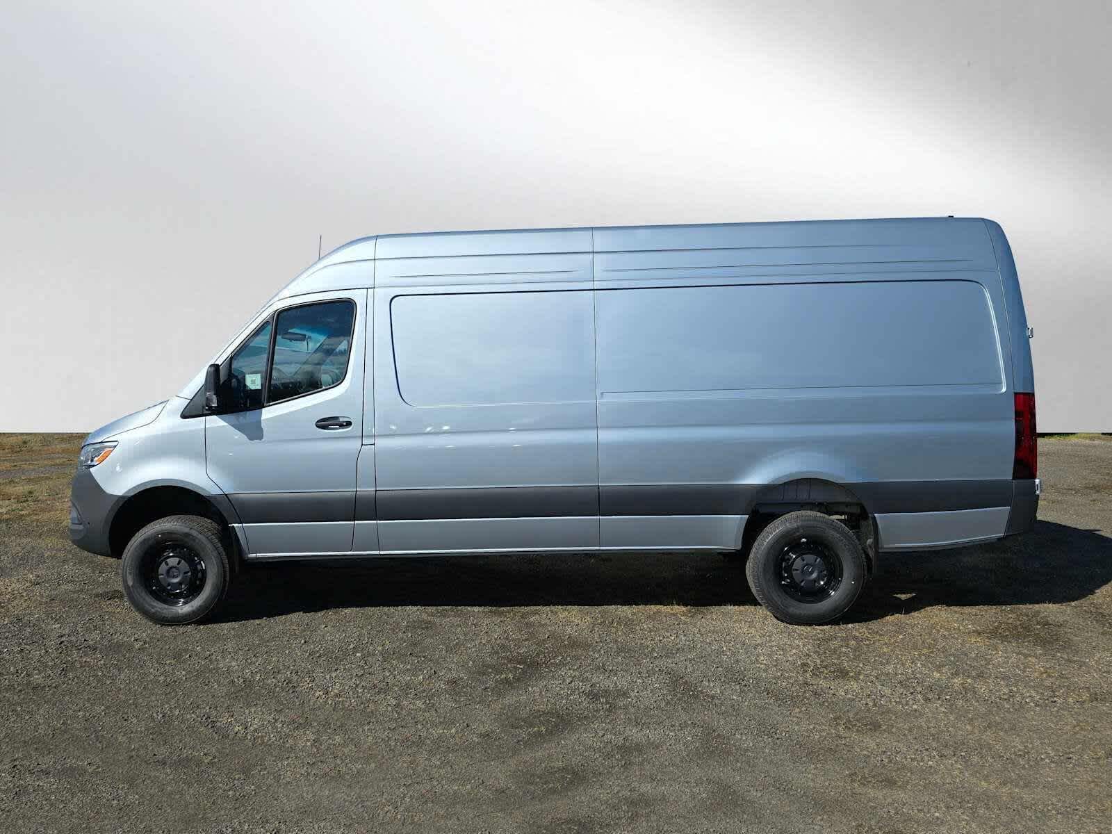 2026 Mercedes-Benz Sprinter 2500 High Roof I4 Diesel HO 170 AWD