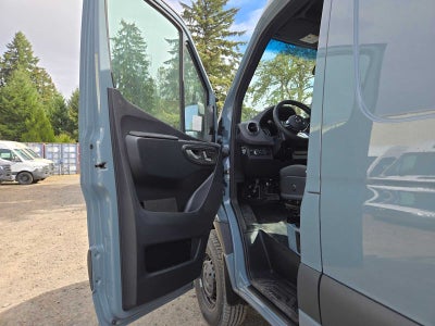 2026 Mercedes-Benz Sprinter Cargo 2500 High Roof I4 Diesel HO 170 AWD