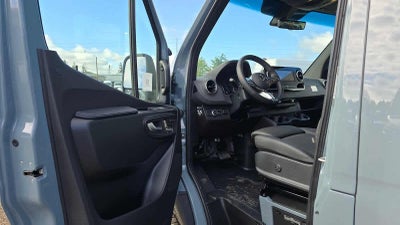 2026 Mercedes-Benz Sprinter 2500 High Roof I4 Diesel HO 170 AWD
