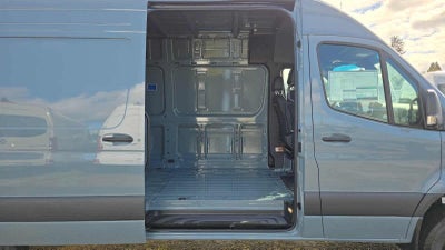 2026 Mercedes-Benz Sprinter 2500 High Roof I4 Diesel HO 170 AWD