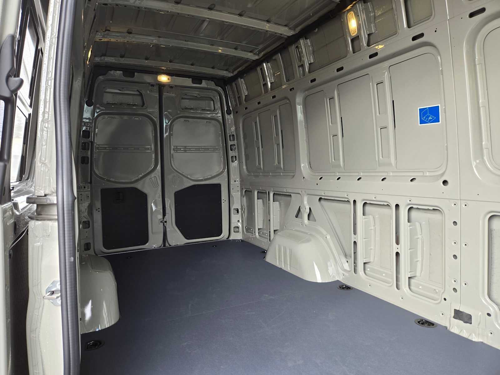 2026 Mercedes-Benz Sprinter Cargo 2500 High Roof I4 Diesel HO 170 AWD