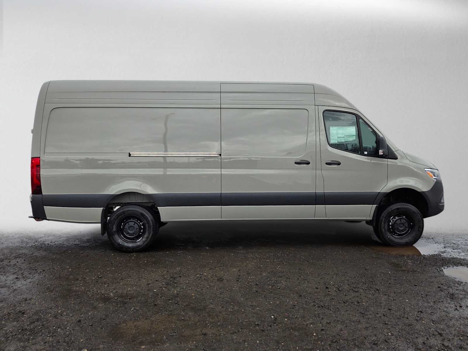 2026 Mercedes-Benz Sprinter Cargo 2500 High Roof I4 Diesel HO 170 AWD