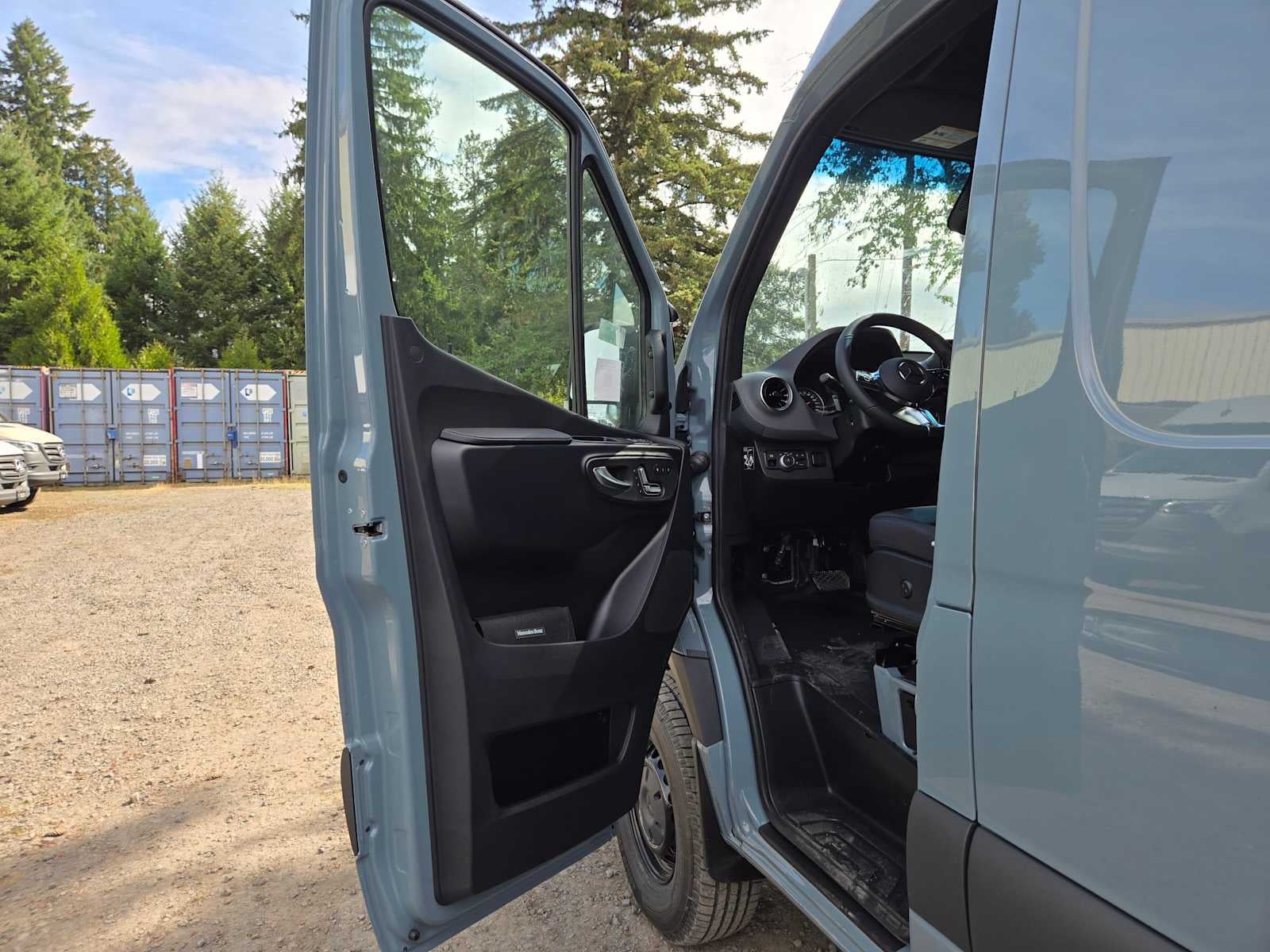 2026 Mercedes-Benz Sprinter Cargo 2500 High Roof I4 Diesel HO 170 AWD