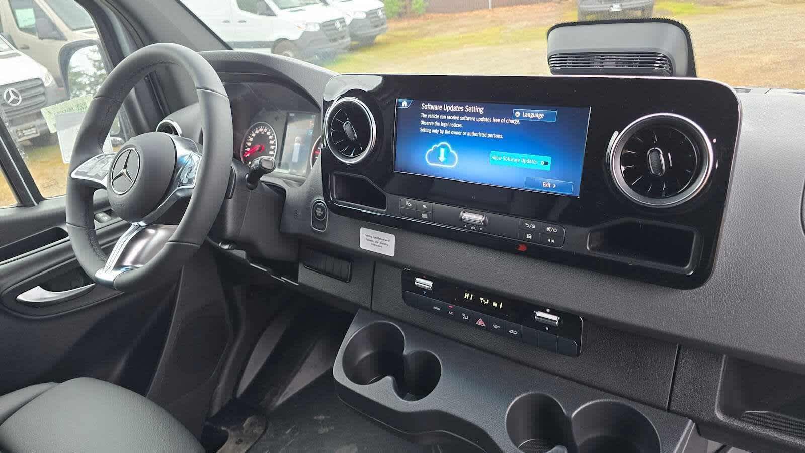 2026 Mercedes-Benz Sprinter 2500 High Roof I4 Diesel HO 170 AWD