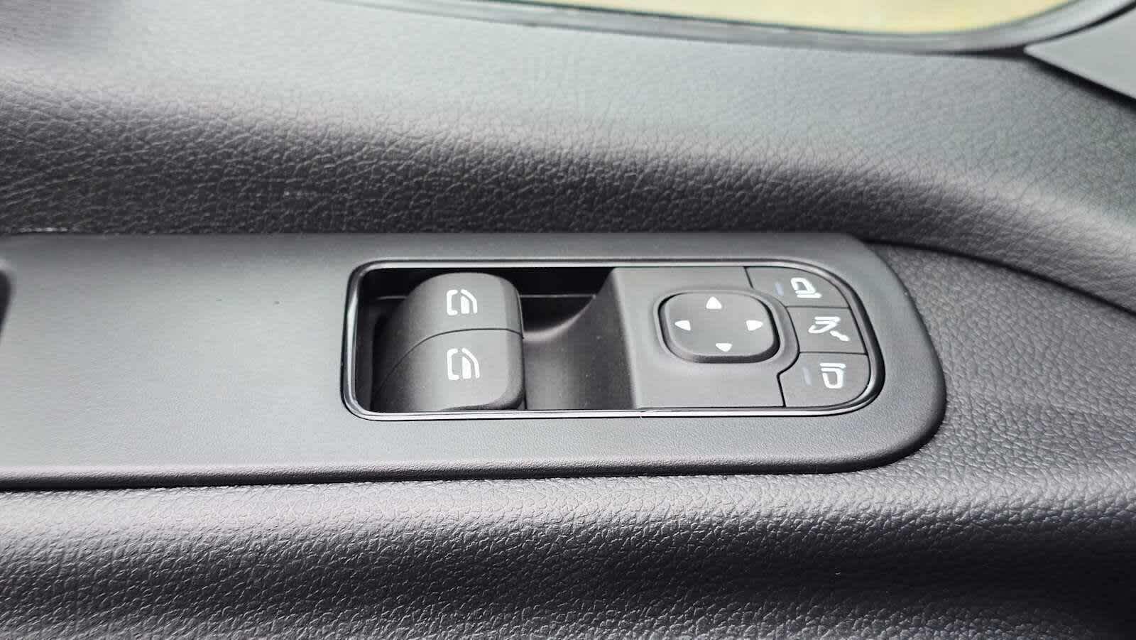 2026 Mercedes-Benz Sprinter 2500 High Roof I4 Diesel HO 170 AWD