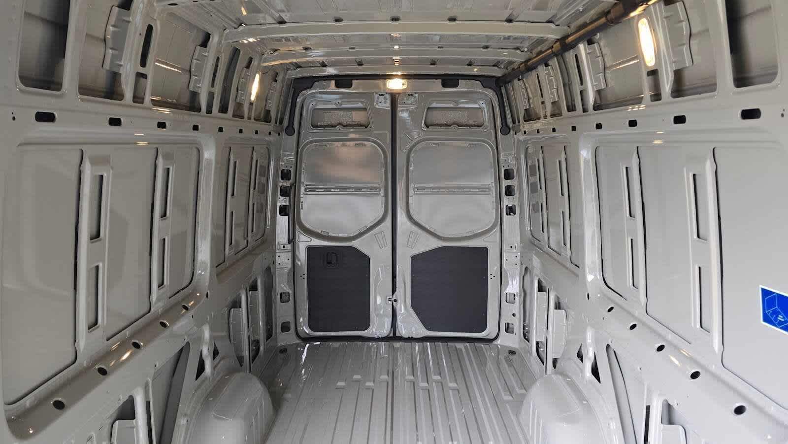 2026 Mercedes-Benz Sprinter 2500 High Roof I4 Diesel HO 170 AWD