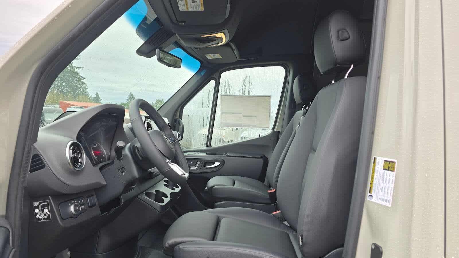 2026 Mercedes-Benz Sprinter 2500 High Roof I4 Diesel HO 170 AWD