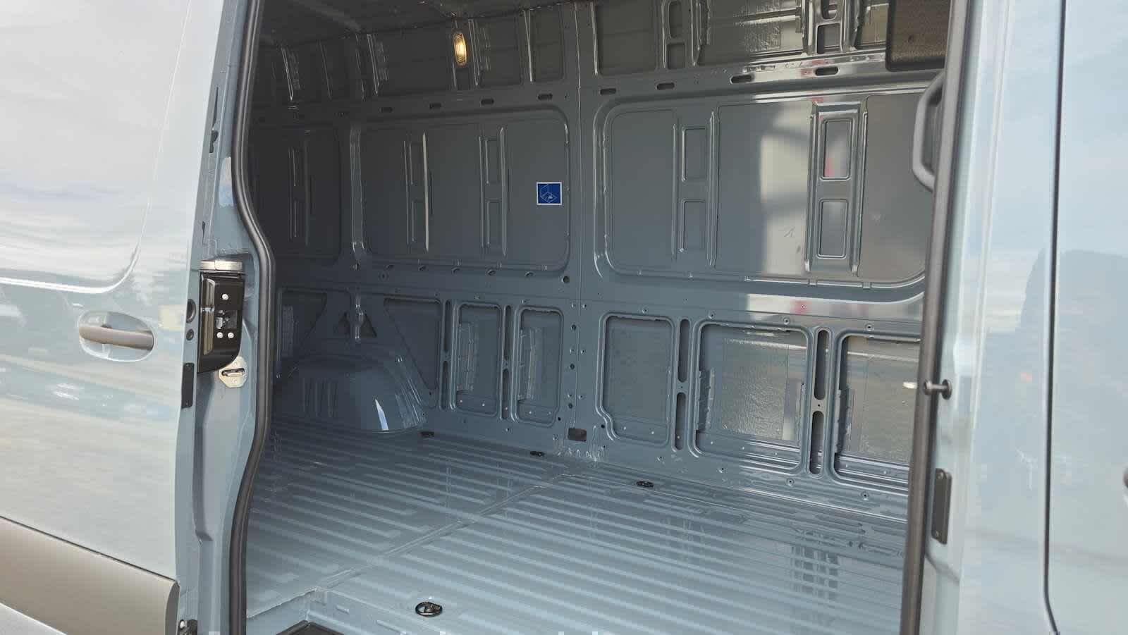 2026 Mercedes-Benz Sprinter 2500 High Roof I4 Diesel HO 170 AWD