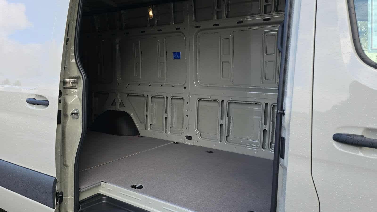 2026 Mercedes-Benz Sprinter 2500 High Roof I4 Diesel HO 170" AWD