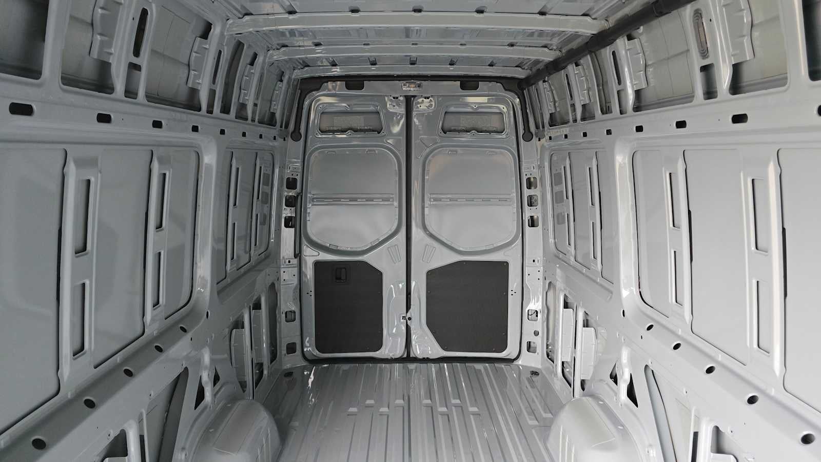 2026 Mercedes-Benz Sprinter 2500 High Roof I4 Diesel HO 170" AWD