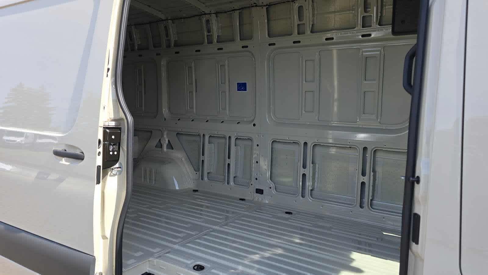 2026 Mercedes-Benz Sprinter 2500 High Roof I4 Diesel HO 170 AWD