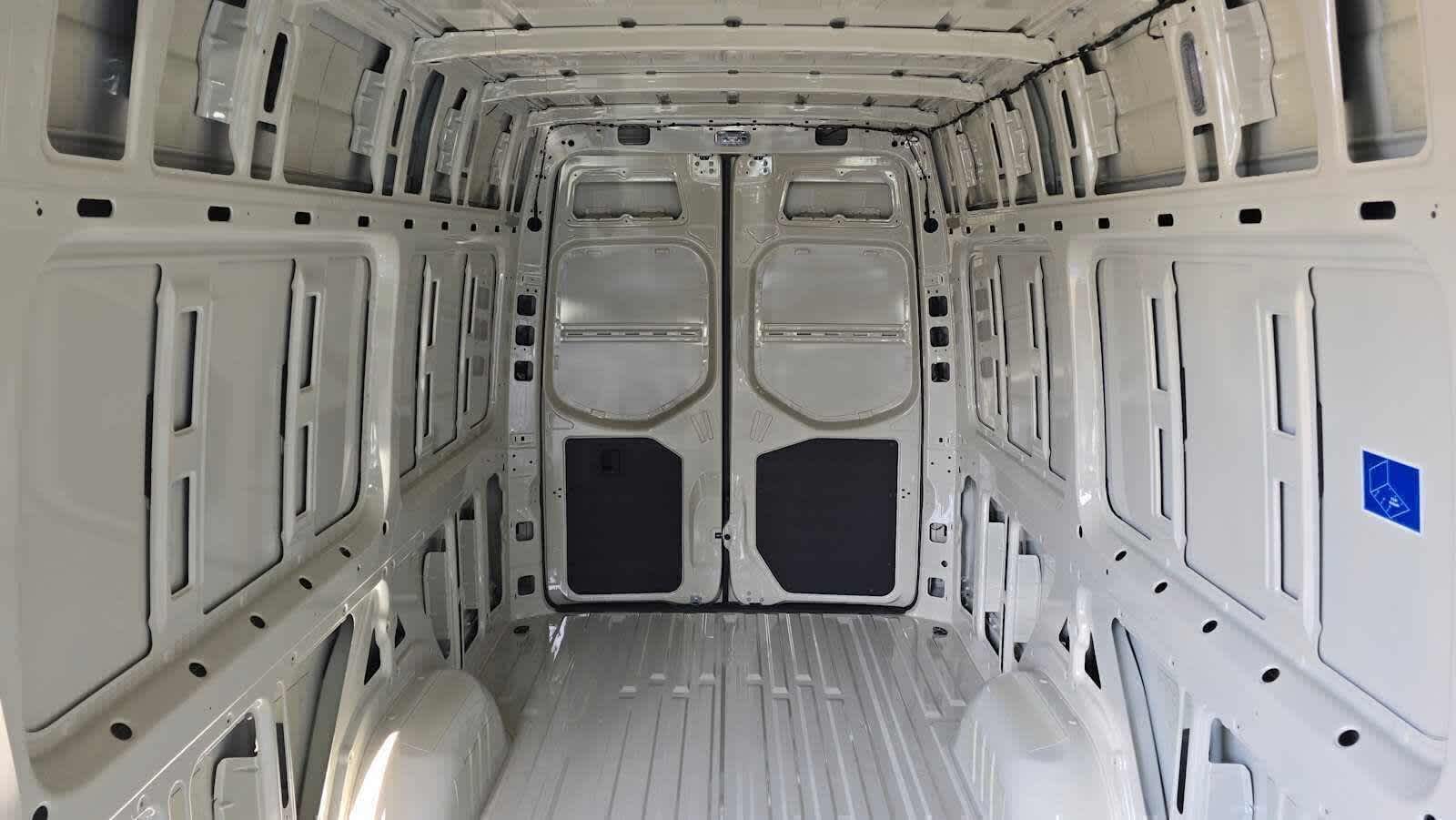 2026 Mercedes-Benz Sprinter 2500 High Roof I4 Diesel HO 170 AWD