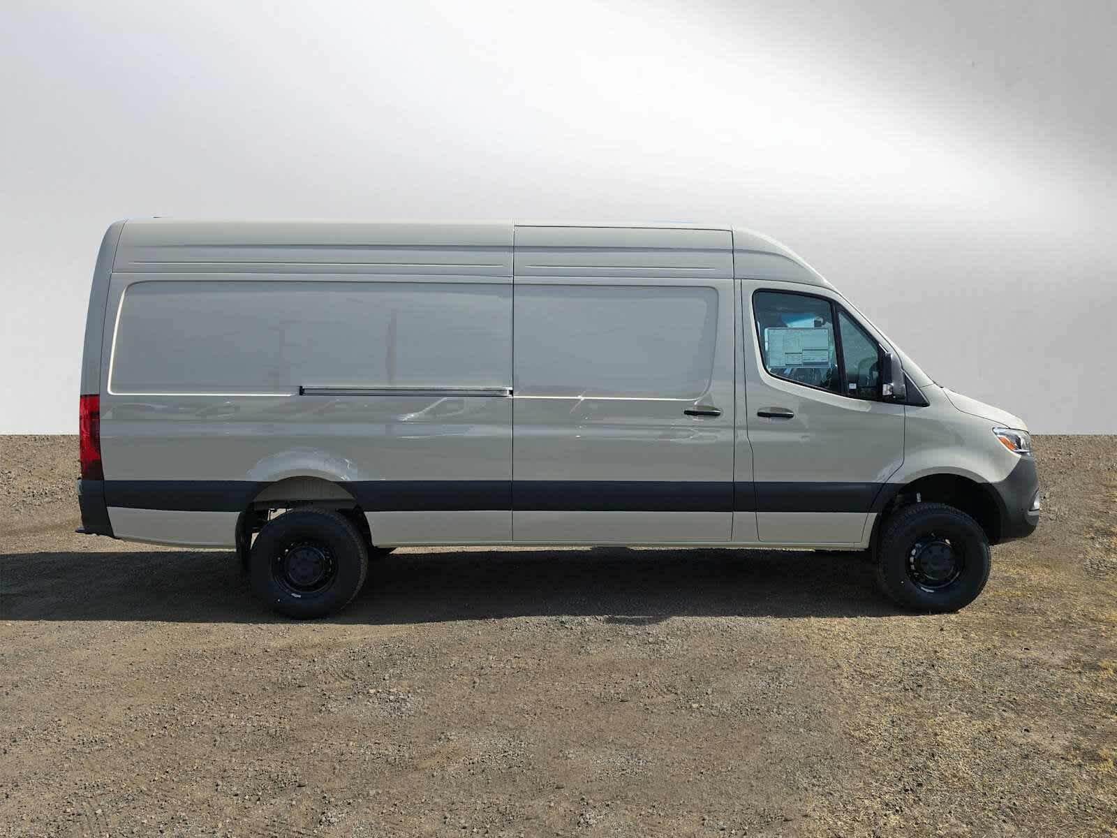 2026 Mercedes-Benz Sprinter 2500 High Roof I4 Diesel HO 170 AWD