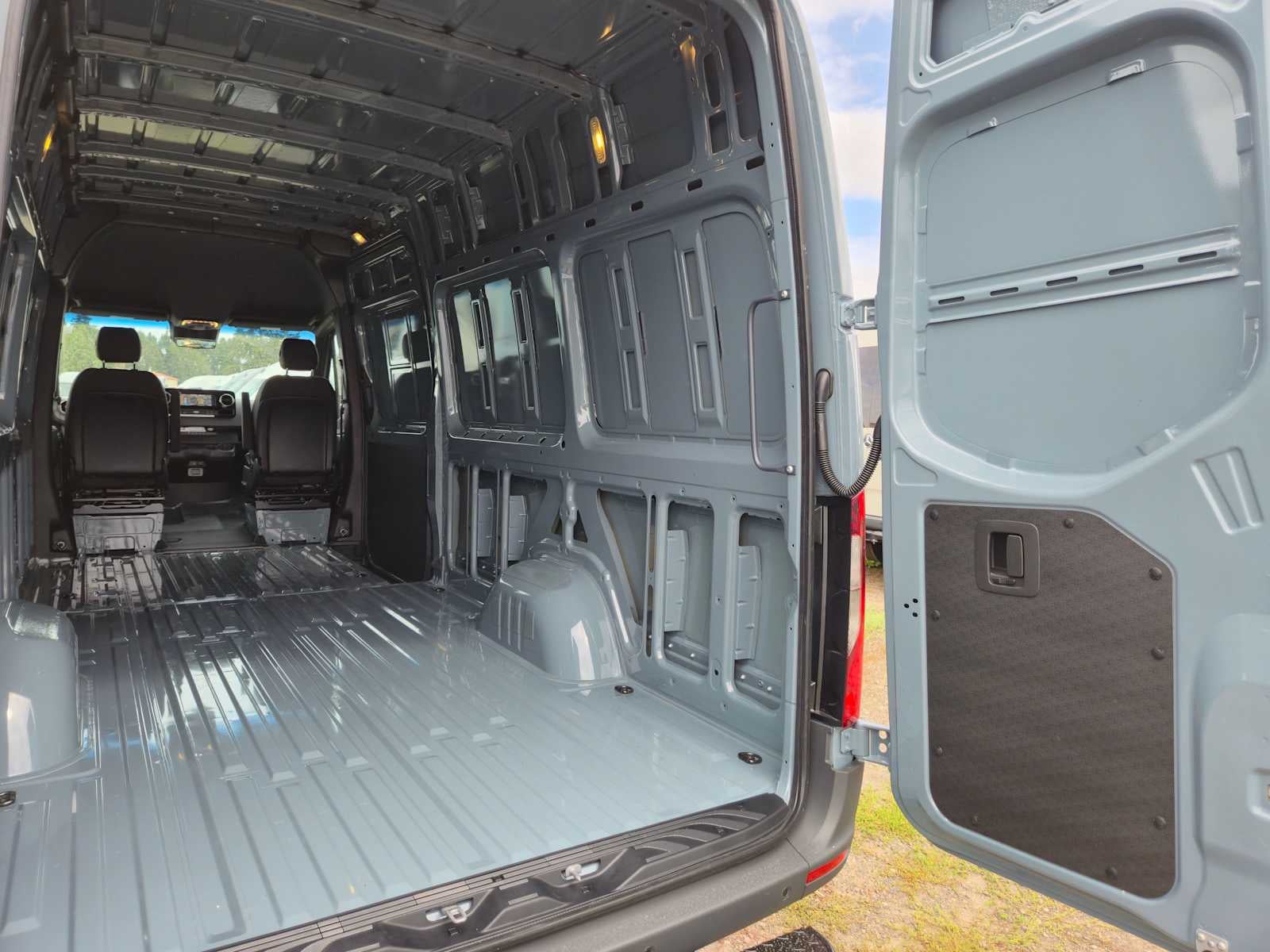 2026 Mercedes-Benz Sprinter Cargo 2500 High Roof I4 Diesel HO 170 AWD